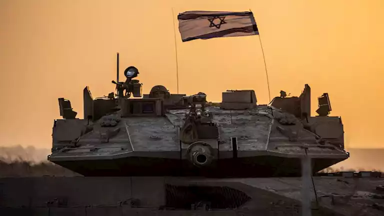 جيش الاحتلال يضع أرقامًا على أجساد فلسطينيين خلال عملية بالضفة